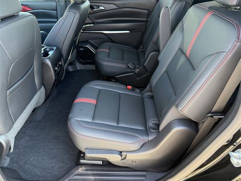 Used 2024 Chevrolet Traverse RS w/ LPO, Floor Liner Package image 11