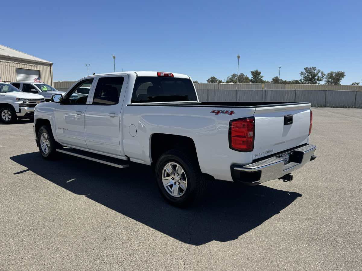 Used 2017 Chevrolet Silverado 1500 LT AWD/4WD image 7