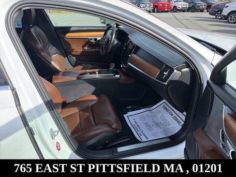 Used 2018 Volvo S90 T6 Inscription image 21