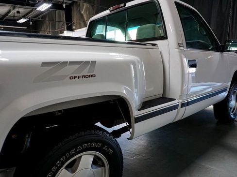 Used 1997 GMC Sierra 1500 4x4 Regular Cab w/ Marketing Option Pkg 3 image 54