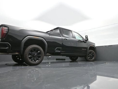 Used 2024 GMC Sierra 3500 AT4 w/ Technology Package image 39