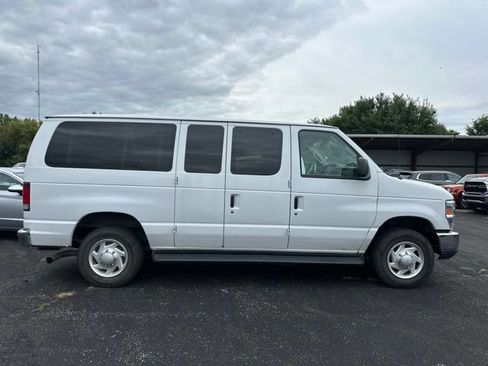 Used 2013 Ford E-350 and Econoline 350 XLT RWD image 6