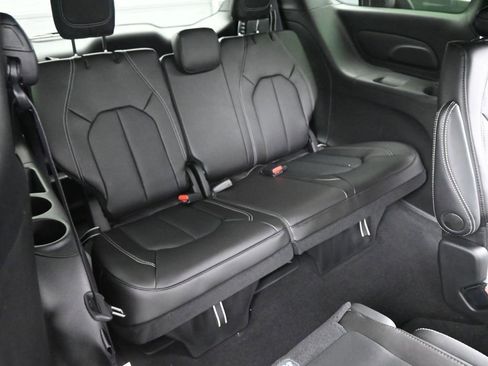 New 2026 Chrysler Voyager LX image 16