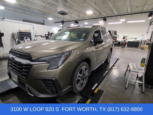 Used 2025 Subaru Ascent Touring w/ Popular Package #2 AWD/4WD image 1