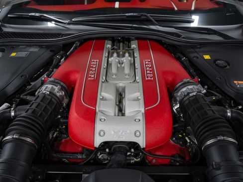 Used 2023 Ferrari 812 GTS RWD image 87