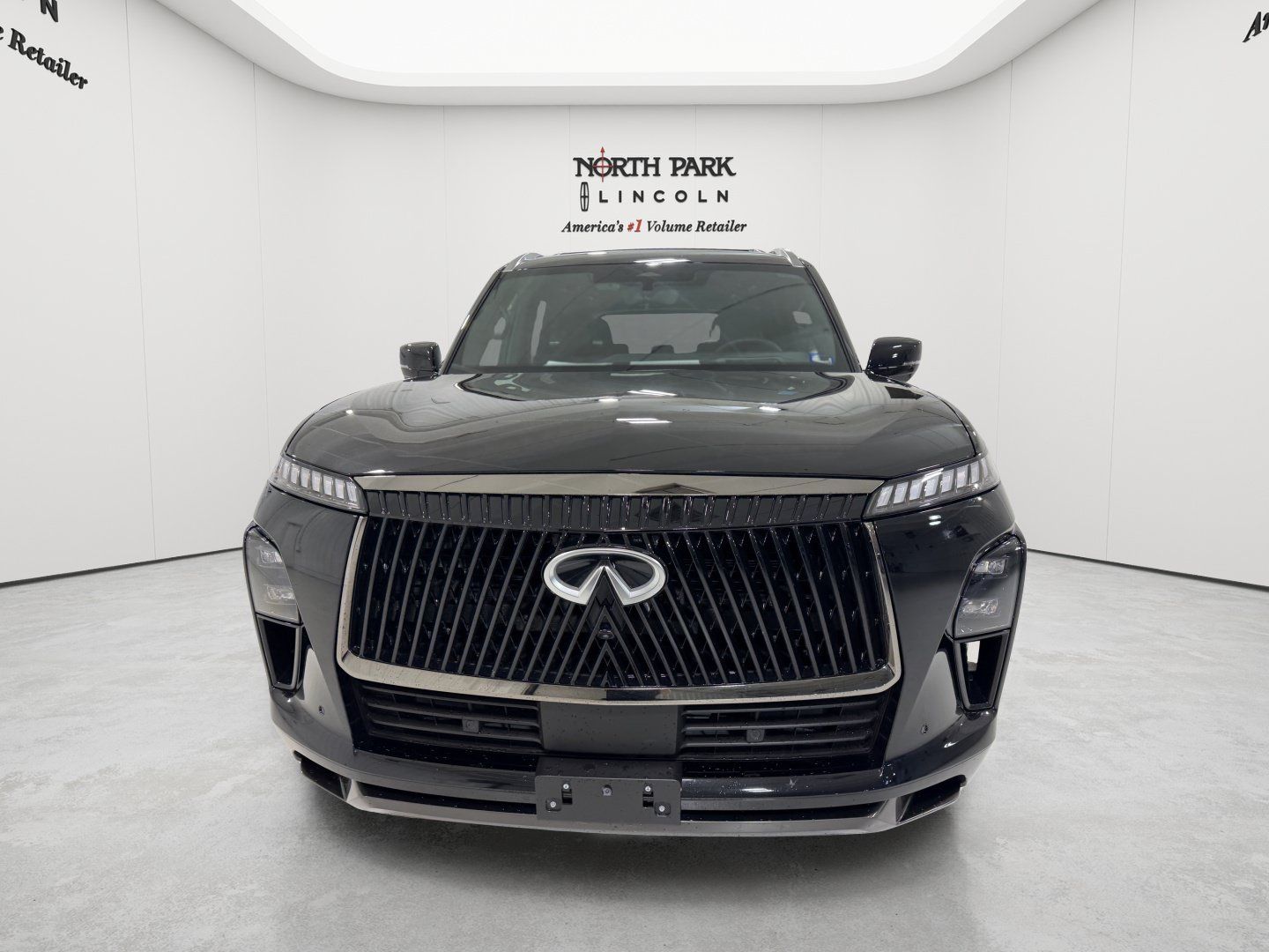 Used 2026 INFINITI QX80 Autograph AWD/4WD image 9