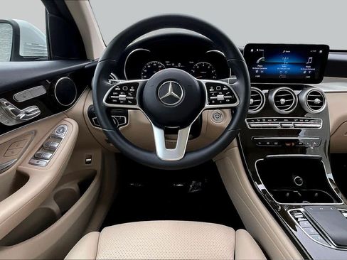 Used 2021 Mercedes-Benz GLC 300 image 6