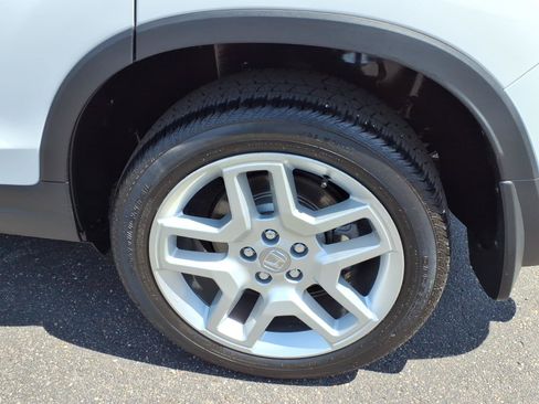 Certified 2024 Honda Passport EX-L image 13