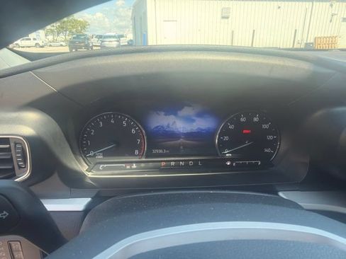 Used 2023 Ford Explorer XLT w/ Equipment Group 202A AWD/4WD image 24