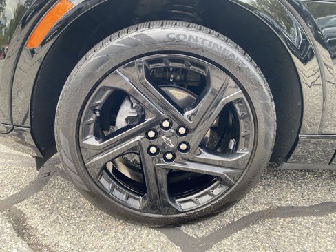 Used 2024 Chevrolet Equinox EV RS image 12