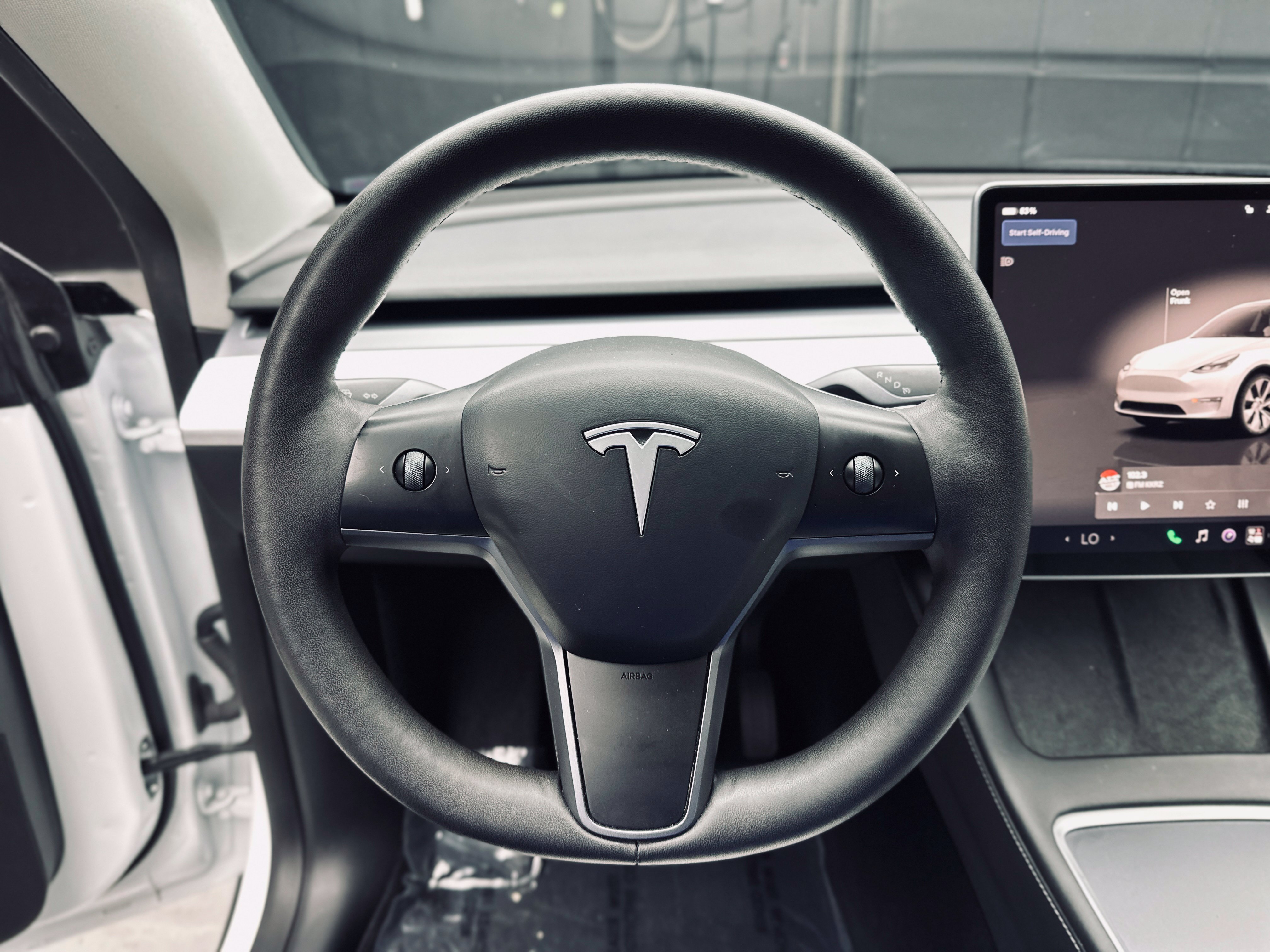 Used 2023 Tesla Model Y Long Range AWD/4WD image 28