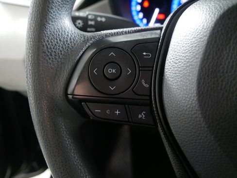 Used 2020 Toyota Corolla LE image 27