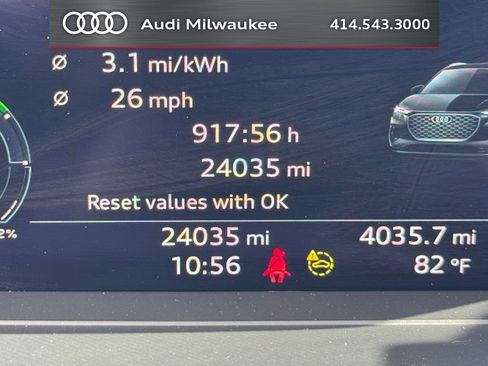 Used 2024 Audi Q4 e-tron Premium Plus AWD/4WD image 18