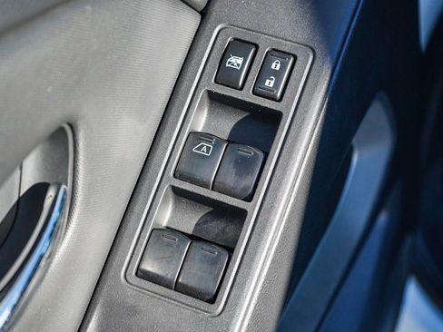 Used 2022 Nissan Frontier SV image 20