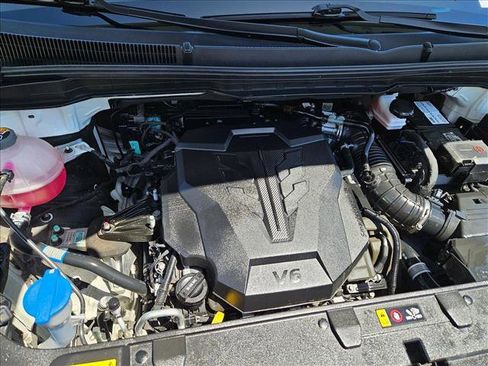 Used 2024 Kia Carnival SX Prestige FWD image 24