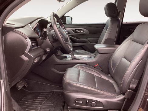 Used 2020 Chevrolet Traverse Premier image 28