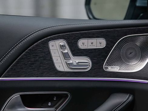 New 2026 Mercedes-Benz Maybach GLS 600 4MATIC image 21