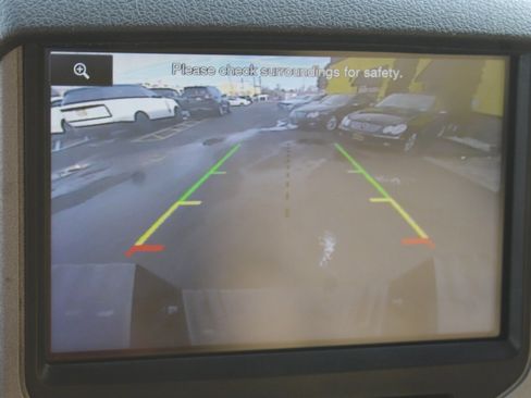 Used 2015 Ford F250 Lariat w/ Chrome Package image 8