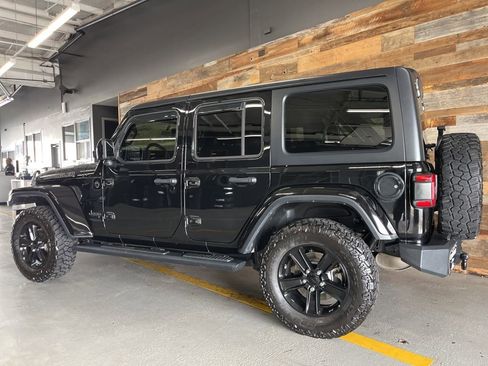 Used 2022 Jeep Wrangler Unlimited Sport image 24