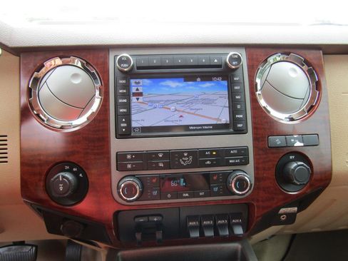 Used 2011 Ford F250 King Ranch w/ FX4 Off Road Pkg AWD/4WD image 18