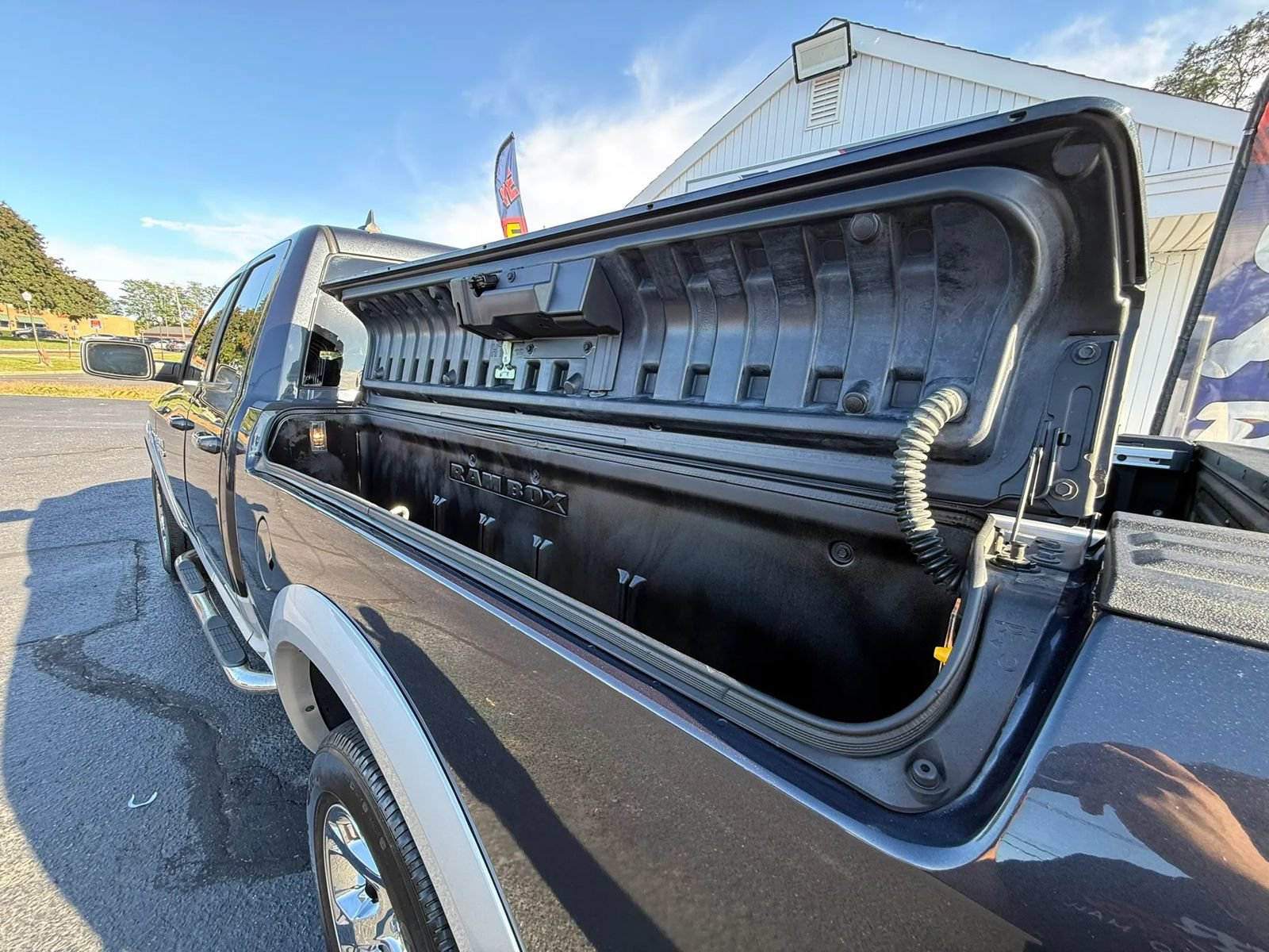 Used 2016 RAM 1500 Laramie w/ Convenience Group AWD/4WD image 44