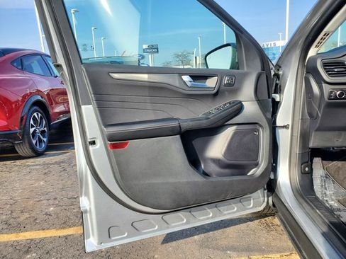 Used 2023 Ford Escape Active w/ Tech Pack #2 image 9