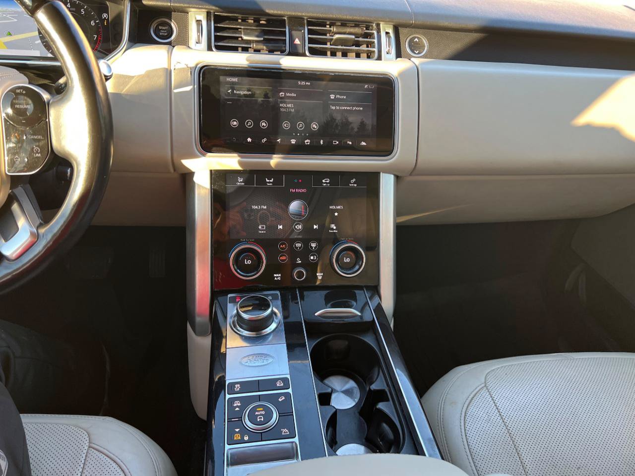 Used 2018 Land Rover Range Rover Supercharged AWD/4WD image 27