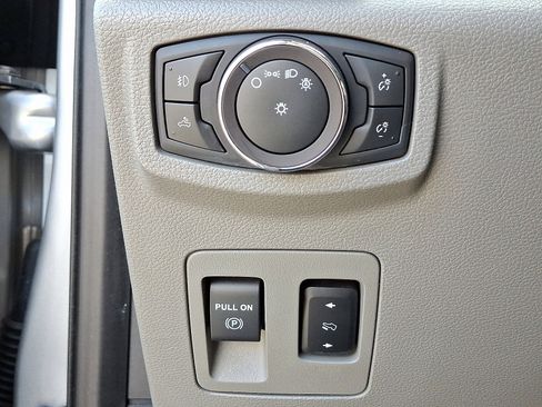 Used 2019 Ford F150 XLT w/ Equipment Group 302A Luxury image 21