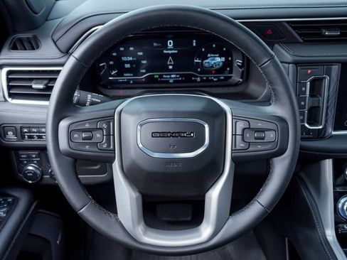 Used 2024 GMC Yukon XL Denali w/ Denali Reserve Package AWD/4WD image 11