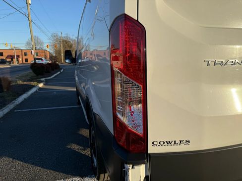 Used 2018 Ford Transit 150 130 Low Roof image 5