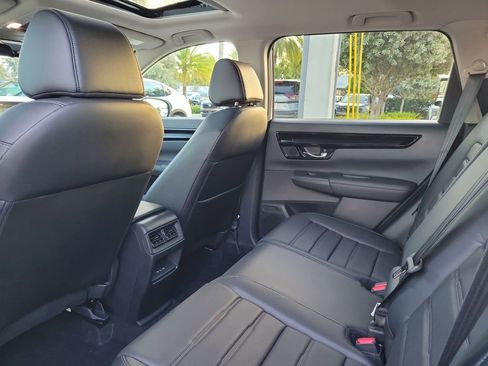 Used 2025 Honda CR-V EX-L image 7