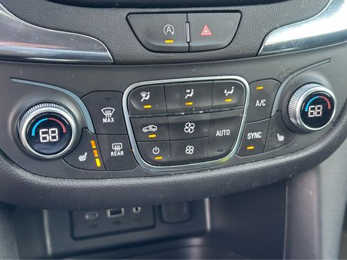 Used 2023 Chevrolet Equinox LT AWD/4WD image 15