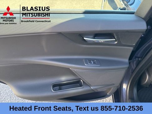 Used 2017 Jaguar XE Premium RWD image 12