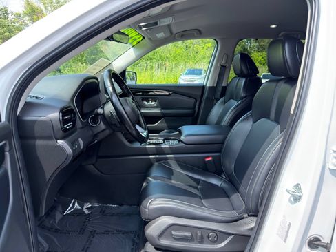 Used 2023 Honda Pilot EX-L image 12