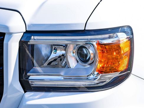 Used 2022 GMC Canyon Elevation w/ Trailering Package image 7