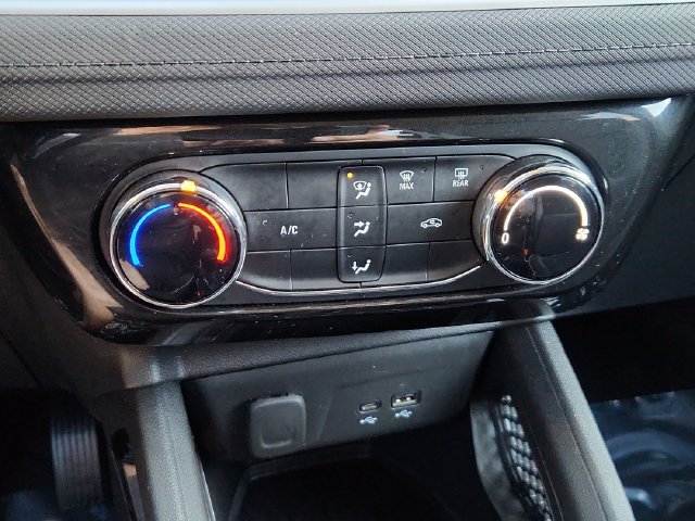 Used 2025 Chevrolet TrailBlazer LT AWD/4WD image 39
