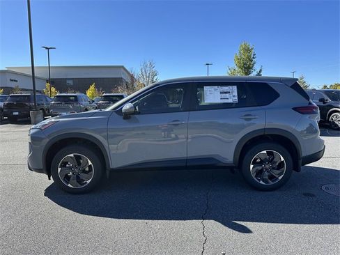 New 2026 Nissan Rogue SV image 5