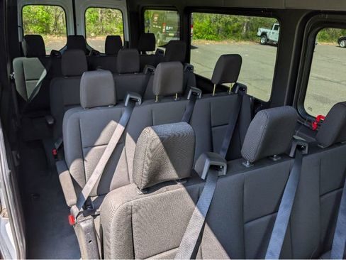 Used 2025 Mercedes-Benz Sprinter 2500 image 14