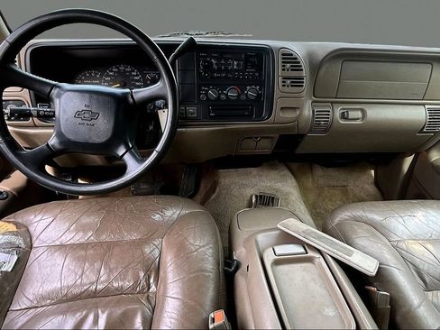 Used 1999 Chevrolet Tahoe Z71 w/ Comfort & Security Pkg AWD/4WD image 15