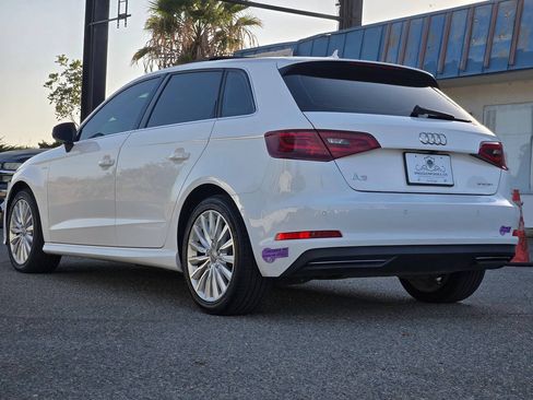 Used 2016 Audi A3 e-tron Premium Plus w/ Premium Plus Package FWD image 12