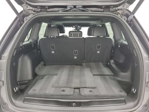 Used 2023 Jeep Grand Cherokee Altitude AWD/4WD image 7