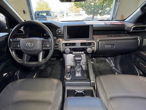 Certified 2025 Toyota Tacoma SR5 image 20