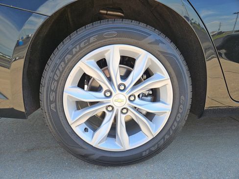 Used 2024 Chevrolet Malibu LT FWD image 5