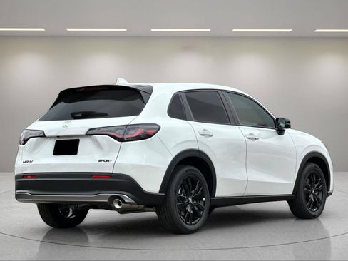 New 2027 Honda HR-V Sport image 3