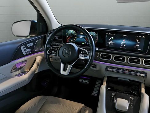 Used 2022 Mercedes-Benz GLS 450 4MATIC image 28
