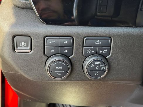 Used 2023 Chevrolet Silverado 1500 RST w/ Z71 Off-Road Package image 33