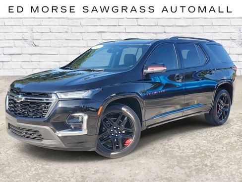 Used 2023 Chevrolet Traverse Premier w/ Redline Edition FWD image 1