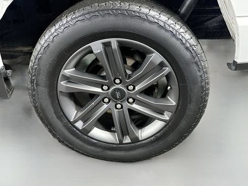 Used 2023 Ford F150 Lariat w/ Equipment Group 502A High AWD/4WD image 32