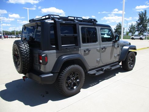 Used 2023 Jeep Wrangler Unlimited Sport AWD/4WD image 5