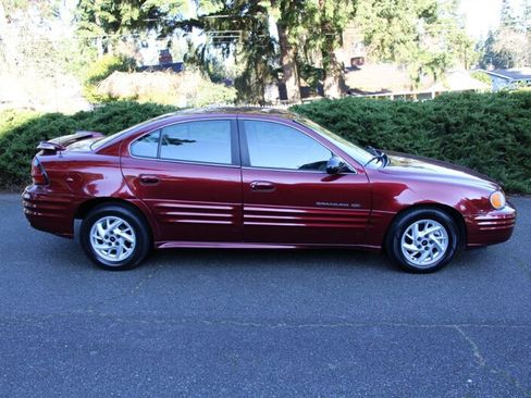 Used 2002 Pontiac Grand Am SE image 11